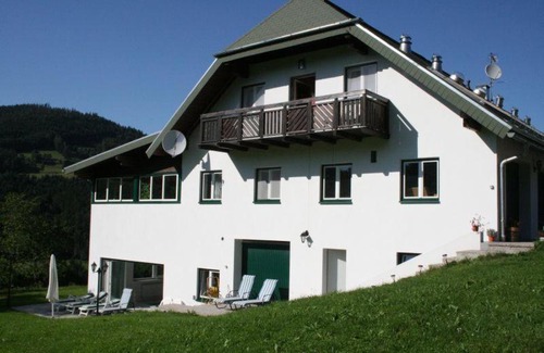 Neukirchen bei Altmunster Apartment | Haus Rottenstein