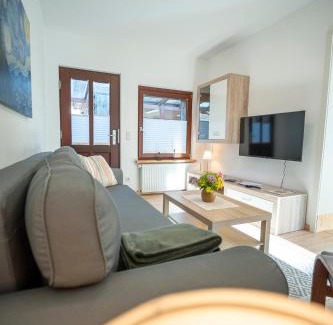 Salbke Apartment | Haus unterm Mammutbaum - Elberadweg