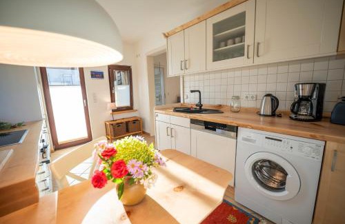 Salbke Apartment | Haus unterm Mammutbaum - Elberadweg