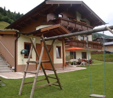 Vorderglemm Apartment | Haus Zirmblick