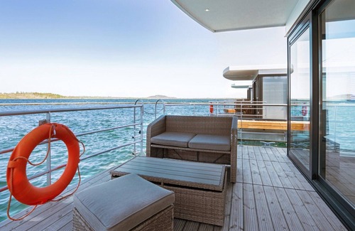Braunsbedra Boat Rental | Hausboot Family & Friends, Braunsbreda