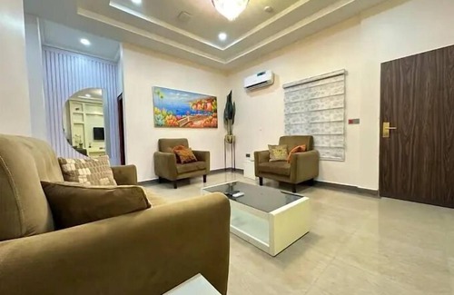 Orozo Apartment | Haussefour Apartment
