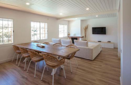 Sant Cebria de Vallalta House | Hauzify I Casa Montjuïc