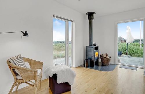 Fjand Badeby House | Have a nice vacation in this vacation home with only 100 m distance to the sea.