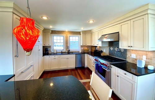 Madaket House | Have it all! The perfect Nantucket getaway for stunning ocean views and beaches!