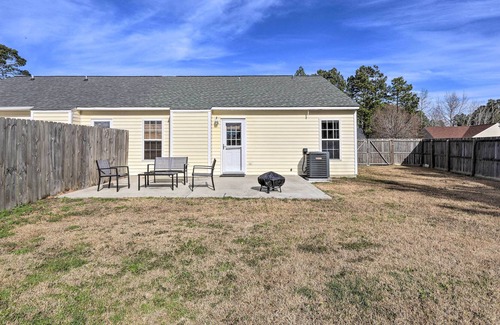 Havelock House | Havelock Home w/ Fenced Yard - 6 Mi to Beach!