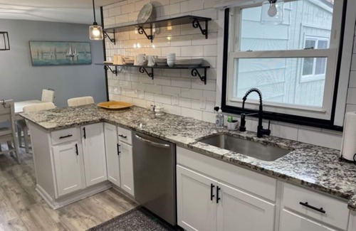 Sea Breeze House | Haven Breeze - Dazzling home near Lake Ontario, beach & relaxing walking trails