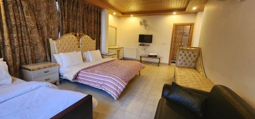 Bhurban Bed & Breakfast | Haven Lodge Bhurban - Deluxe Rooms with Mountain View