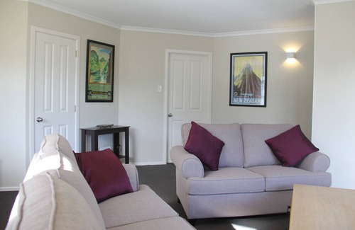 Palmerston North House | Haven on Carroll