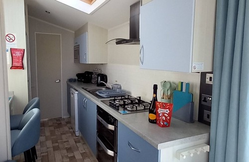 Port Seton House | Haven Seton Sands/Pet-Friendly Coastal Escape - Sleeps 6+1 n(lower bunk bed)