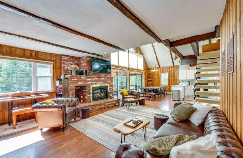 Woodsville House | Haverhill Mtn Retreat Hike, Ski, Relax in Hot Tub