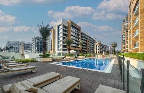 Nad Al Sheba Apartment | HAVN - 1 Bedroom Unit in Azizi Riviera, Meydan