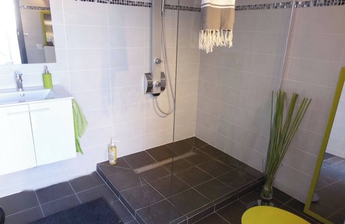 Ventenac-en-Minervois Bed & Breakfast | Havre de Paix with swimming pool and jacuzzi just a stone's throw from Narbonne