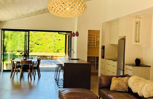 Lake Hawea House | Hawea Holiday Haven - Spacious, Private, Central - now with Stoked Hot Tub!