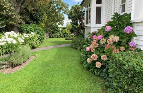 Hastings Bed & Breakfast | Hawkes Bay Villa-Beechwood