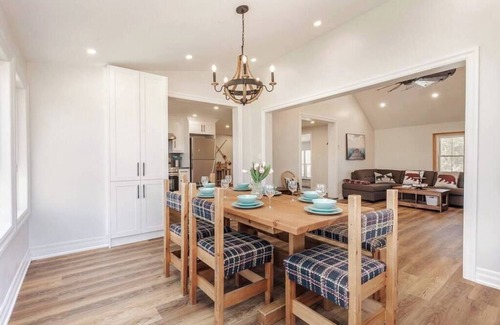 Greater Napanee Ski Chalet | Hay Bay waterfront retreat - Joyce's cottage