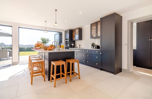 East Dereham House | Hay Hill House - Four Bedroom House, Sleeps 8