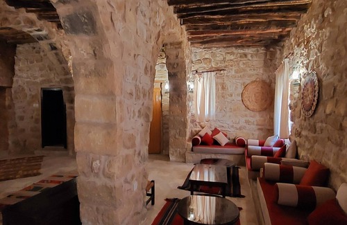 At-Taybeh Hotel | Hayat Zaman Hotel & Resort