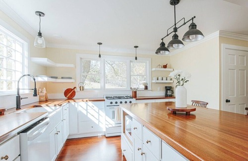 Rockbridge Baths House | Hays Creek Cottage: Waterfront Home Near Mountains