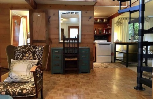 Amazon Cottage | Hayward Cottage 250 meters from Hayward Field