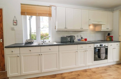 South Brent Cottage | HAYWAY, romantic, country holiday cottage in South Brent