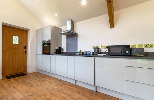 Stoke Holy Cross House | Hazel Barn - One Bedroom House, Sleeps 2