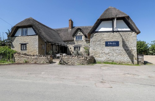 South Leigh Cottage | Hazel