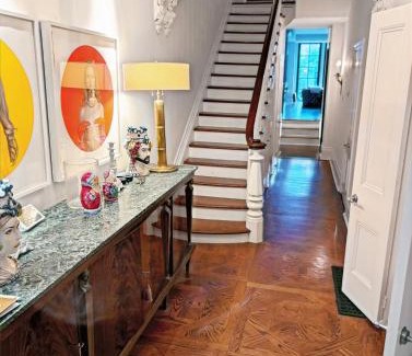 Bloor-Yorkville Bed & Breakfast | Hazelton Heritage