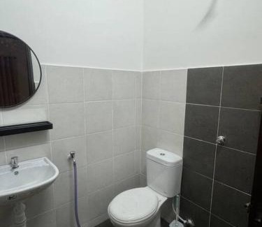 Banting House | Hazzani Homestay KLIA