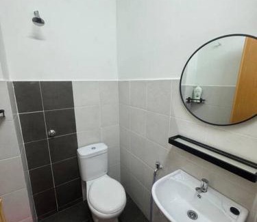 Banting House | Hazzani Homestay KLIA