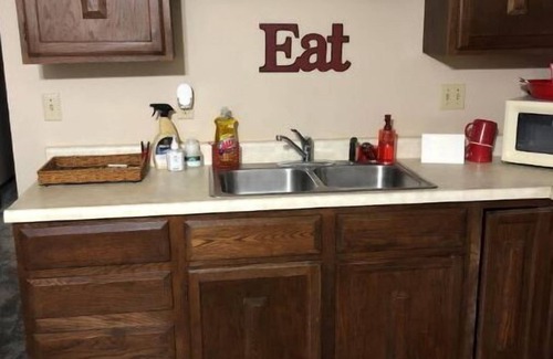 Aberdeen House | HC Hideaway-Top Notch Stay-Pets Welcome!