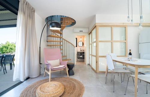 Ben Ami House | Health, Nature, Culture, Tours & Tastes in the Village