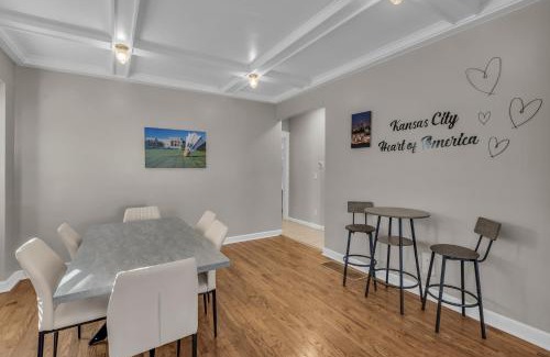 South Hyde Park Apartment | Heart of America - Kansas City
