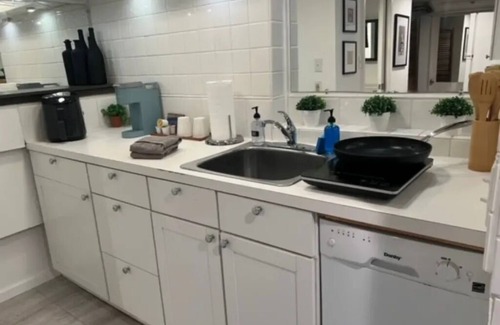 Columbia City House | Heart of Bustling Columbia City 1 Bedroom MIL