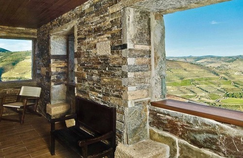 Gouvaes Villa | Heart of Douro Valley Charmer with private pool