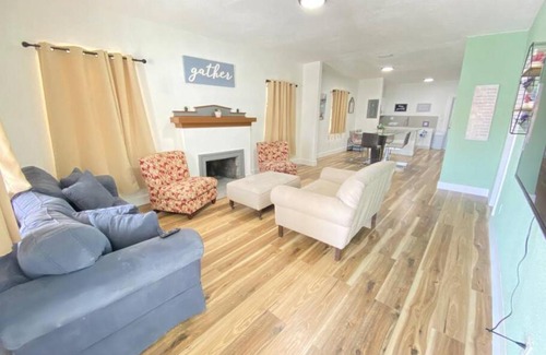Little Havana House | Heart of Miami sleeps 10 near Little Havana Beaches