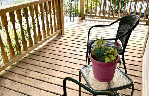 Detroit - Shoreway House | Heart of Ohio Home – Relax & Explore