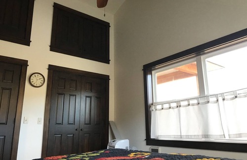 Emigrant House | Heart of Paradise Valley