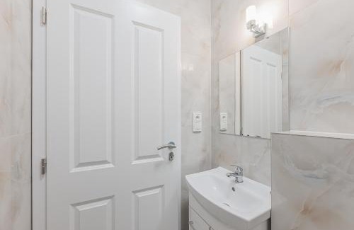 Nove Mesto Apartment | Heart of Prague Retreat 3