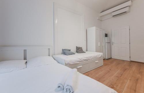 Nove Mesto Apartment | Heart of Prague Retreat 4