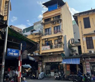 Hang Buom Apartment | Heart of Quarter Antique Balcony Rice Market