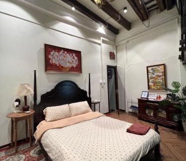 Hang Buom Apartment | Heart of Quarter Antique Balcony Rice Market