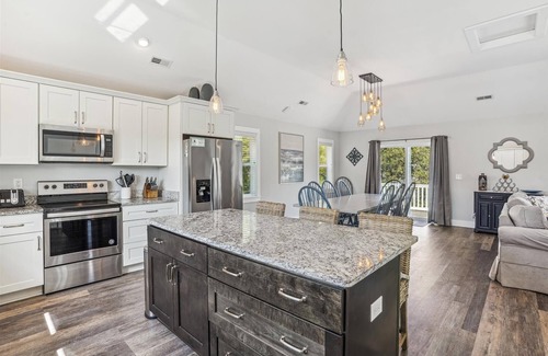 Monteray Shores House | Heat Pool, Hot tub, Soundside, Newly Constructed