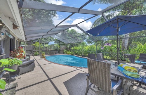Indian River Estates House | HEATED POOL! 3 Bedroom House in Ft. Pierce