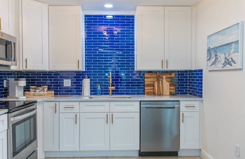 Osprey House | Heated Pool | 3 Beds | Near Beaches and parks