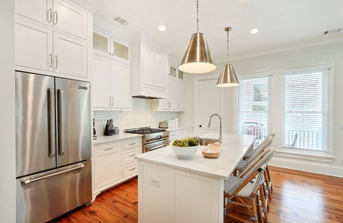 Historic Downtown Savannah House | Heated Pool Access | 5*Clean | Flex Cancelation