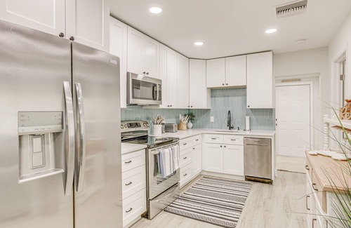 Juno Ridge Cottage | Heated Pool + Backyard: North Palm Beach Retreat!