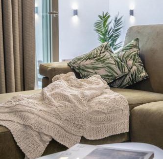 St. Andrew's Apartment | Heated Pool Luxury in Pembroke St Julians