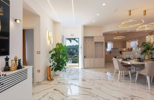 Sirili Villa | Heated pool, on-site sports field, sauna, kids pool & daily housekeeping!