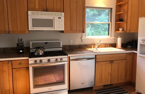 Clearwater Beach House | Heated SaltWater Pool, Walk to Beach, Private Yard for Pup, Spotless easy home.